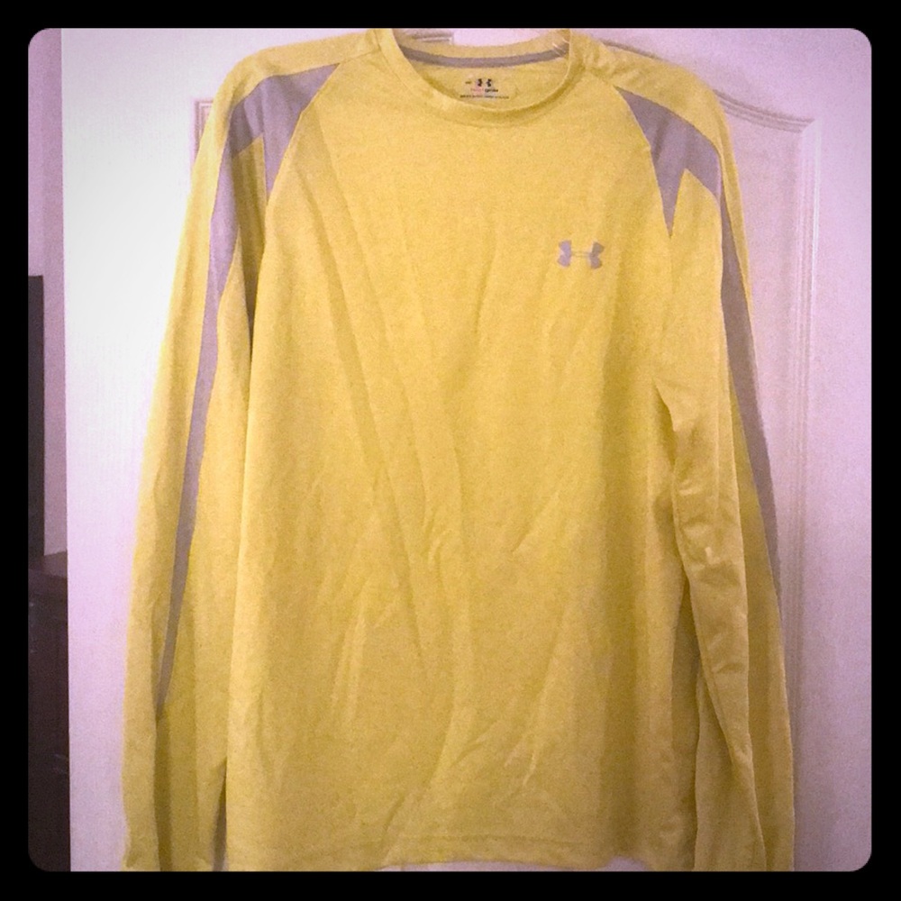Men’s medium heat gear long sleeve shirt